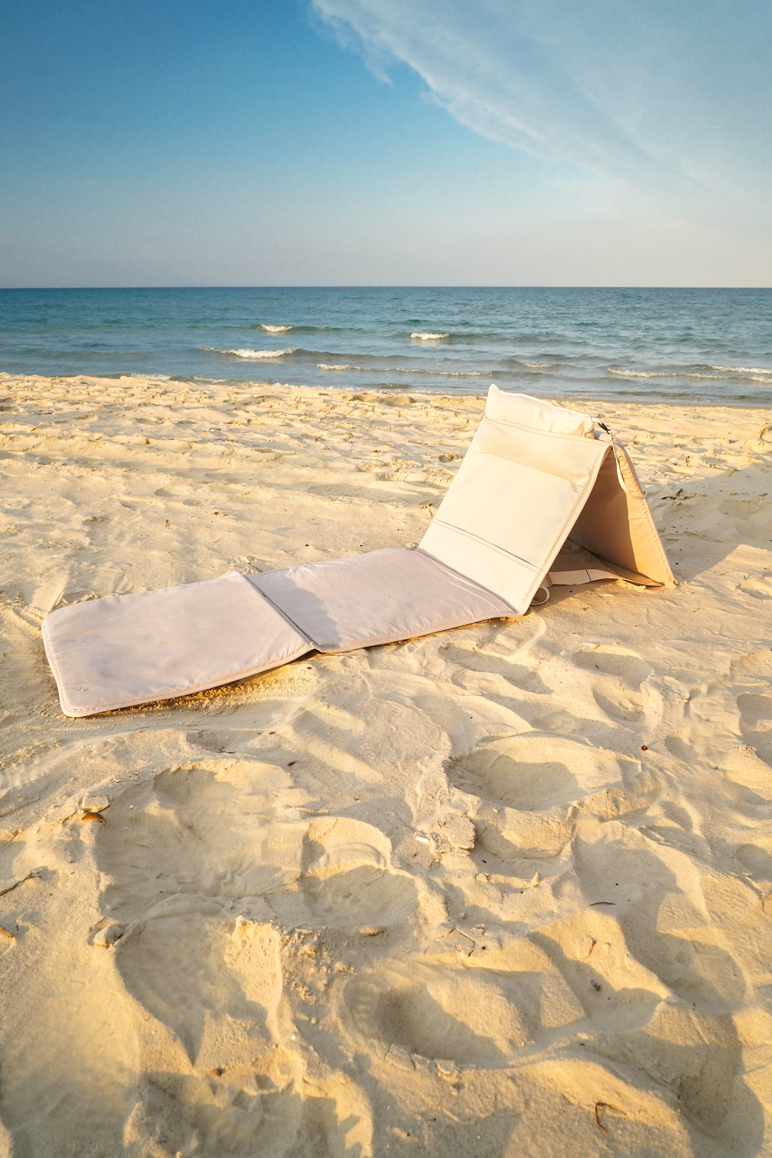 Le Nomad - Transat pliable blanc cassé